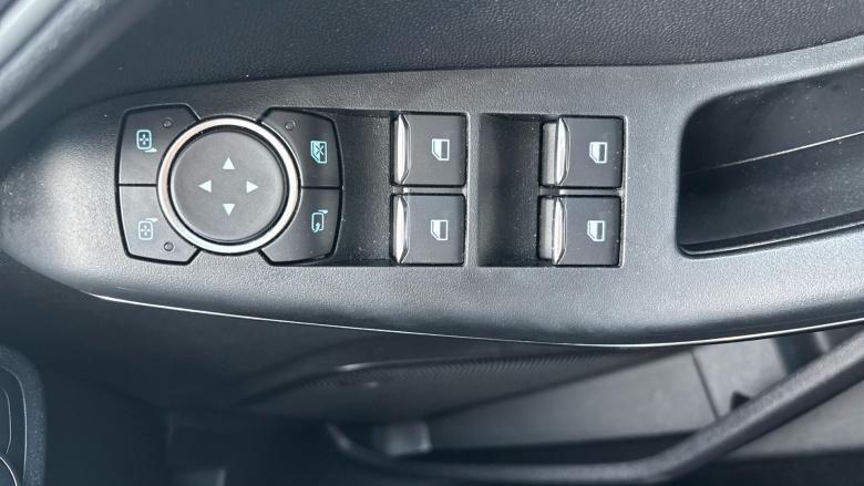 Ford Fiesta 1.0 EcoBoost Hybrid mHEV 125 Titanium 5dr Petrol Hatchback